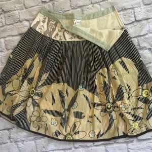 CAbi Beautiful Vintage Skirt Size 12 NWOT